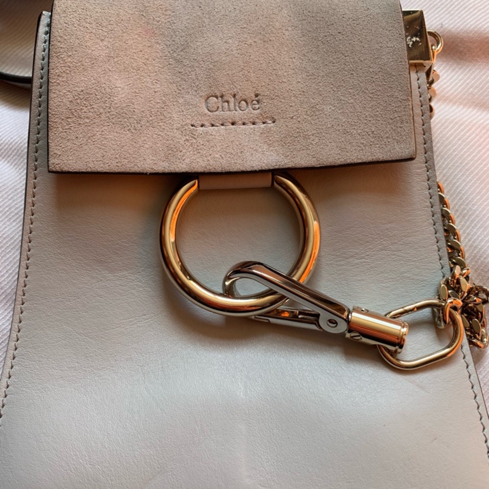 Chloe Women's Leather Shoulder Bag in Light Beige